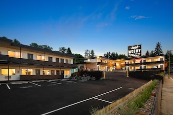 Hotel McCoy - Art, Coffee, Beer, Wine