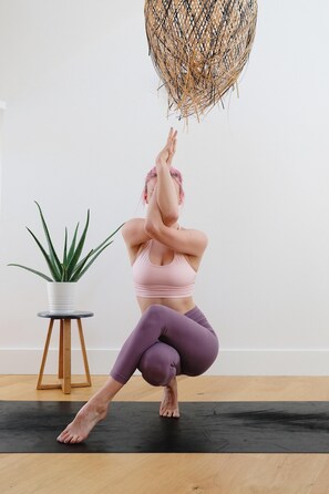 Yoga - Hotel McCoy Pullman - Art, Coffee, Beer, Wine (Pullman)
