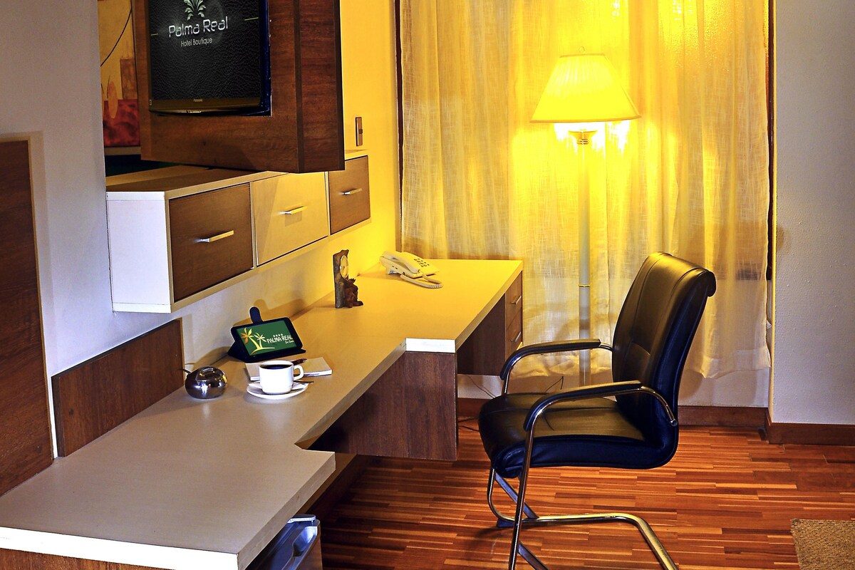 Businesscenter im Zimmer