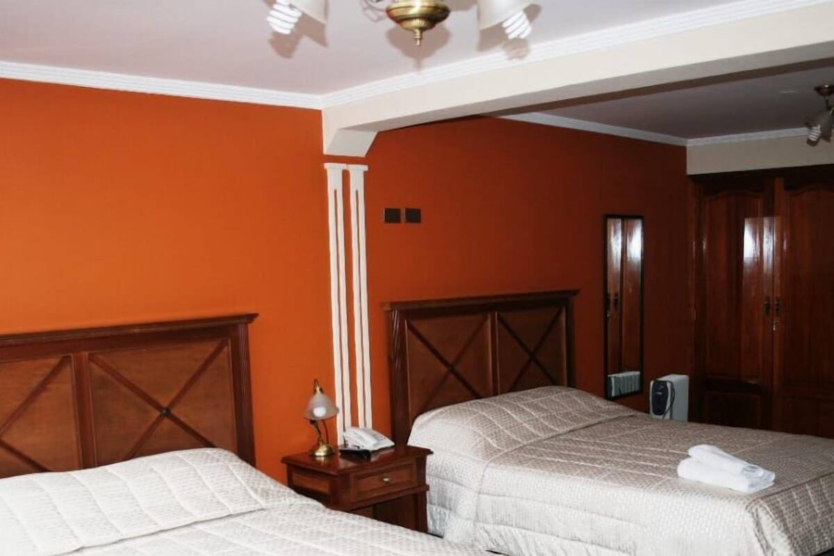 Twin Room | Minibar, in-room safe, soundproofing, free cots/infant beds
