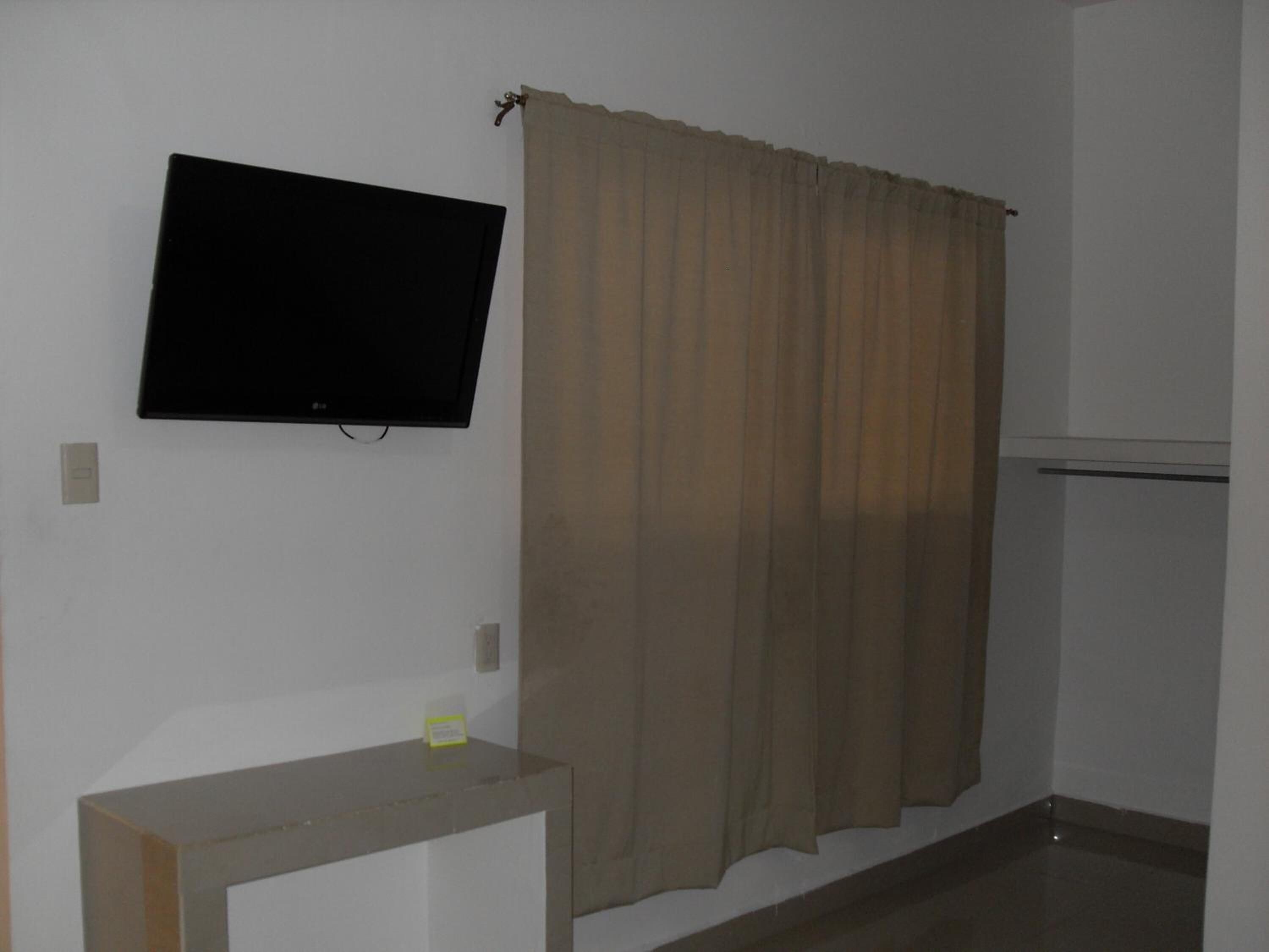 premium bedding, free wifi, bed sheets, wheelchair access