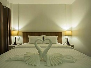 Superior Double Room | 객실 내 금고, 암막 커튼, 무료 WiFi, 침대 시트