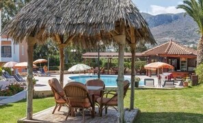 Property grounds - Ifigenia Apartments (Hersonissos)