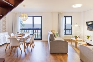 Toetasjesleilighet, 3 soverom | Utsikt fra balkong