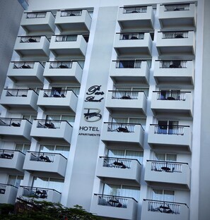 Exterior detail - Apartments Pier Beach (Limassol)