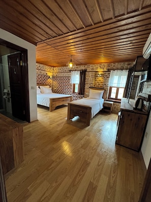 Literie de qualité supérieure, minibar, coffres-forts dans les chambres