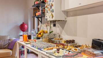 Daily buffet breakfast for a fee