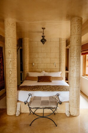 Premium bedding, in-room safe, individually decorated - Amanzi Lodge (Harare)