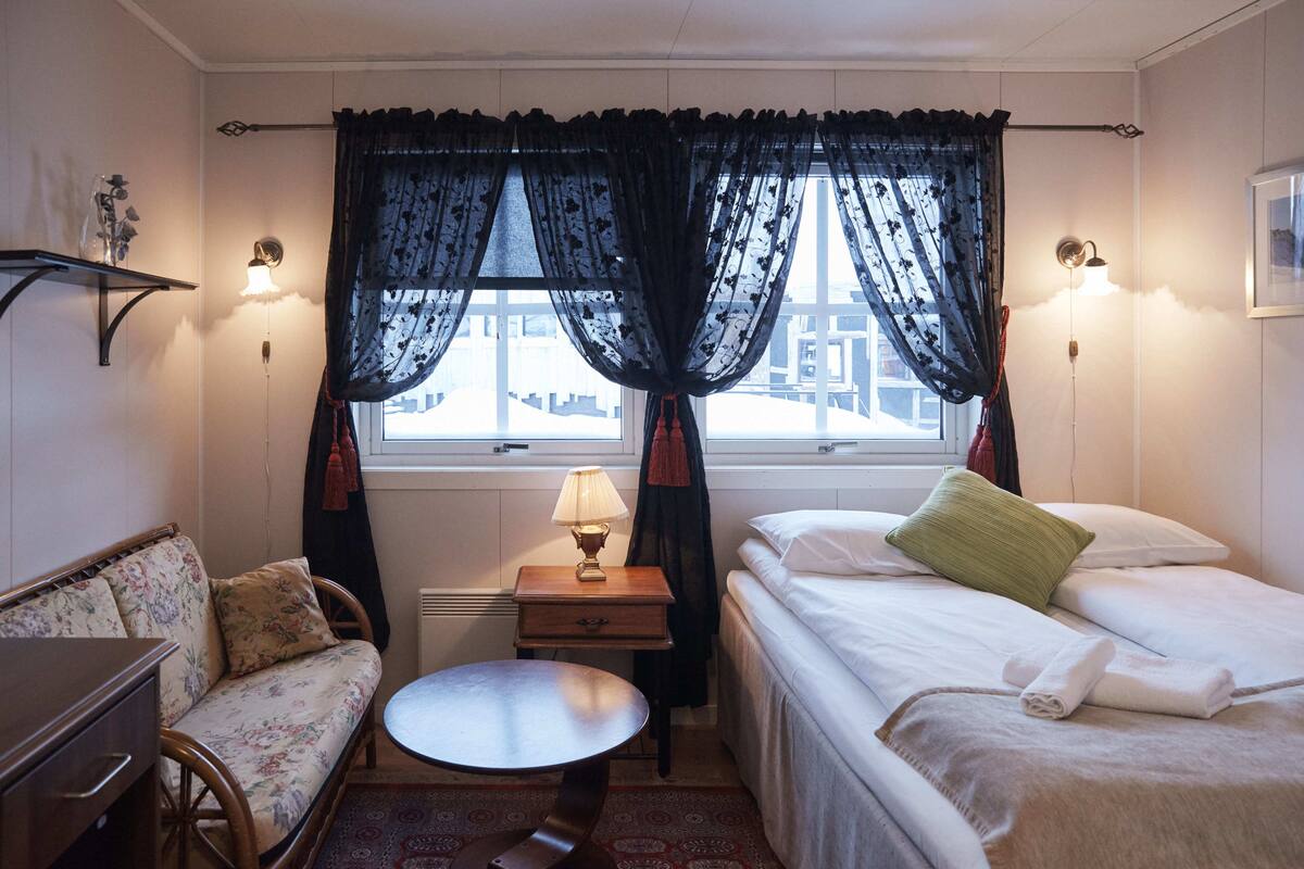 double room (annex) | 1 bedroom, free wifi, bed sheets
