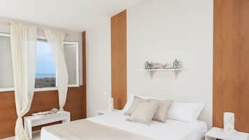 2 bedrooms, minibar, soundproofing, bed sheets