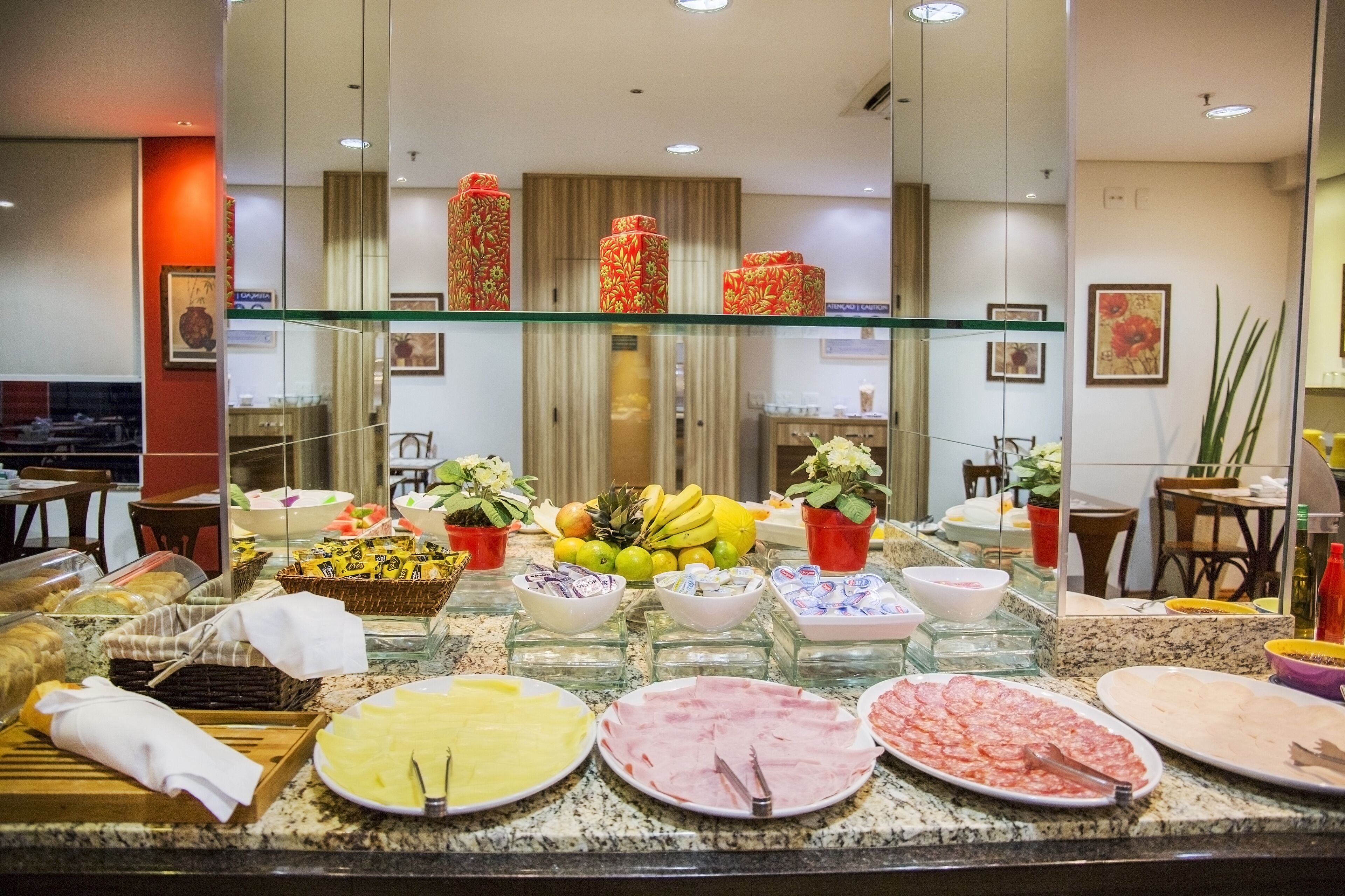 free daily self-service breakfast