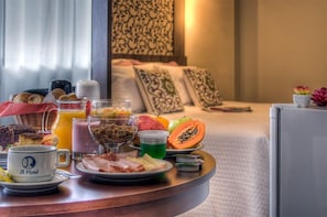 Room service - dining - JR Hotel (Ribeirão Preto)