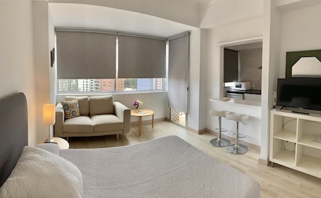 Superior Studio | Desk, blackout drapes, iron/ironing board, free WiFi