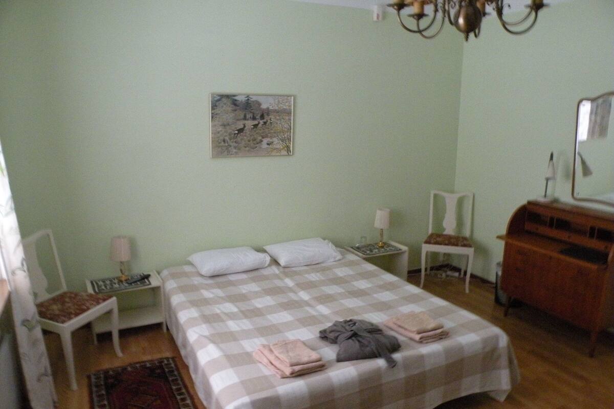 Twin Room | Free WiFi