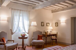 Ropa de cama de alta calidad y minibar