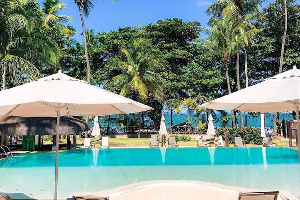 Iara Beach Hotel