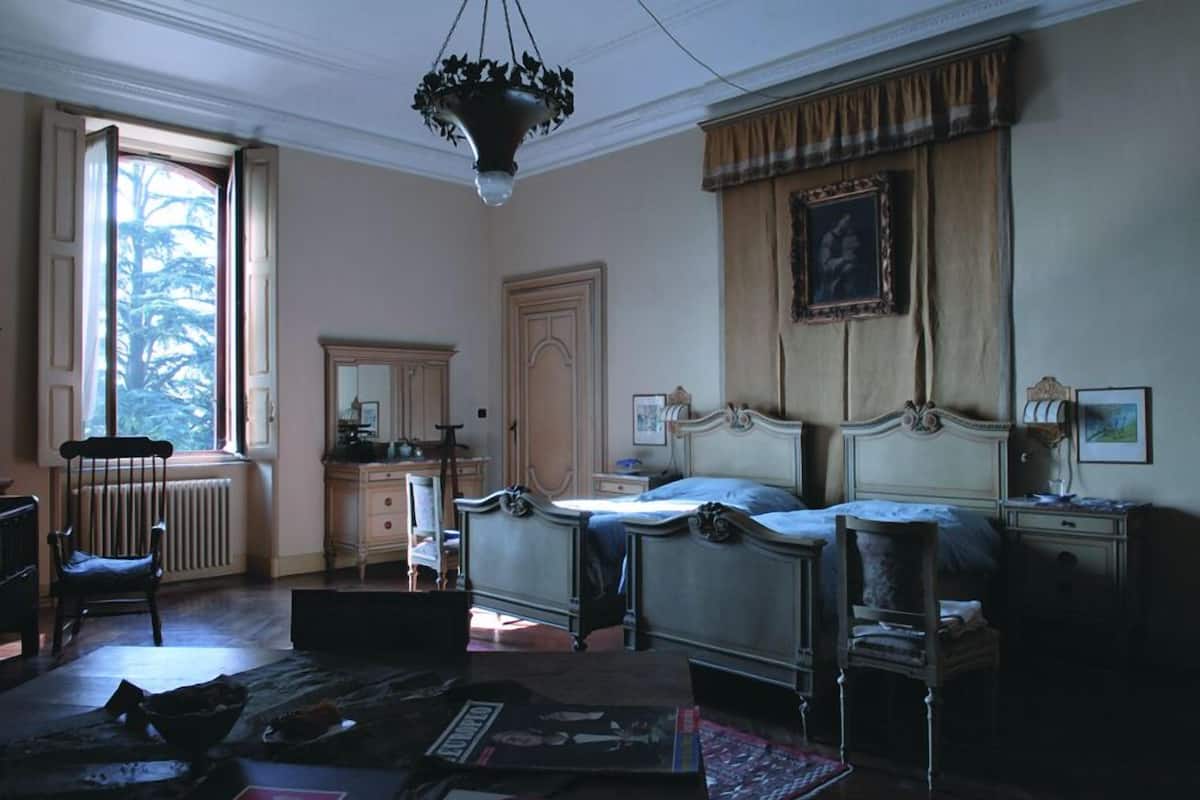 Family Room, 2 Bedrooms, Private Bathroom, Park View