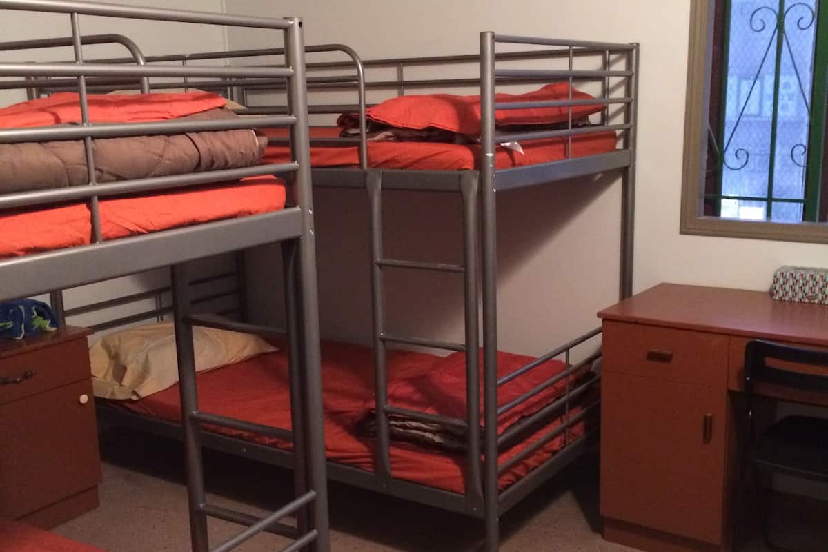 Kamer, meerdere bedden | Gratis wifi, beddengoed