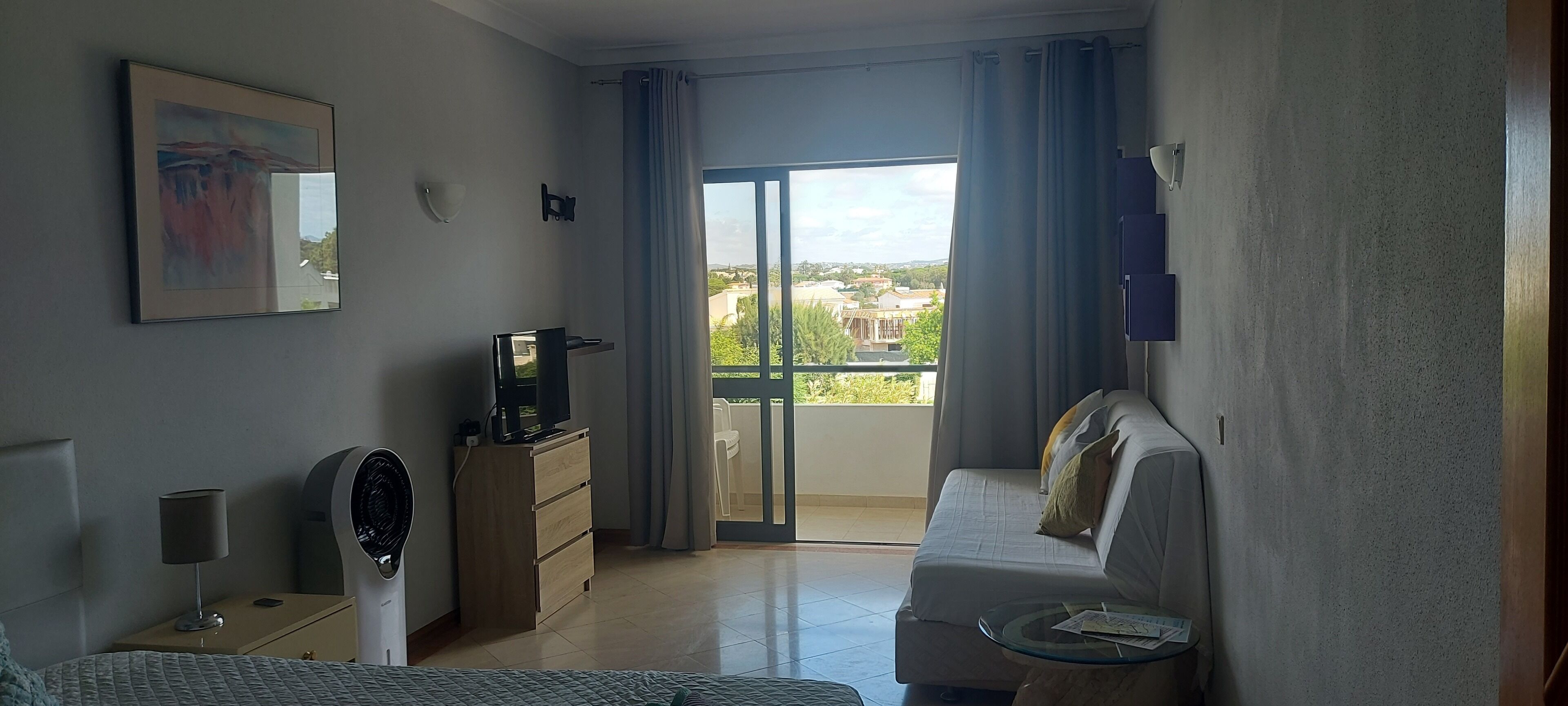 Studio Suite có tầm nhìn toàn cảnh, quang cảnh hồ bơi, cạnh hồ bơi | Trang trí khác biệt, trang bị nội thất với thiết kế riêng biệt 