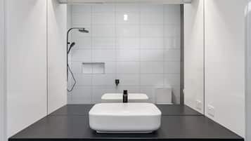 Benson House | Bathroom