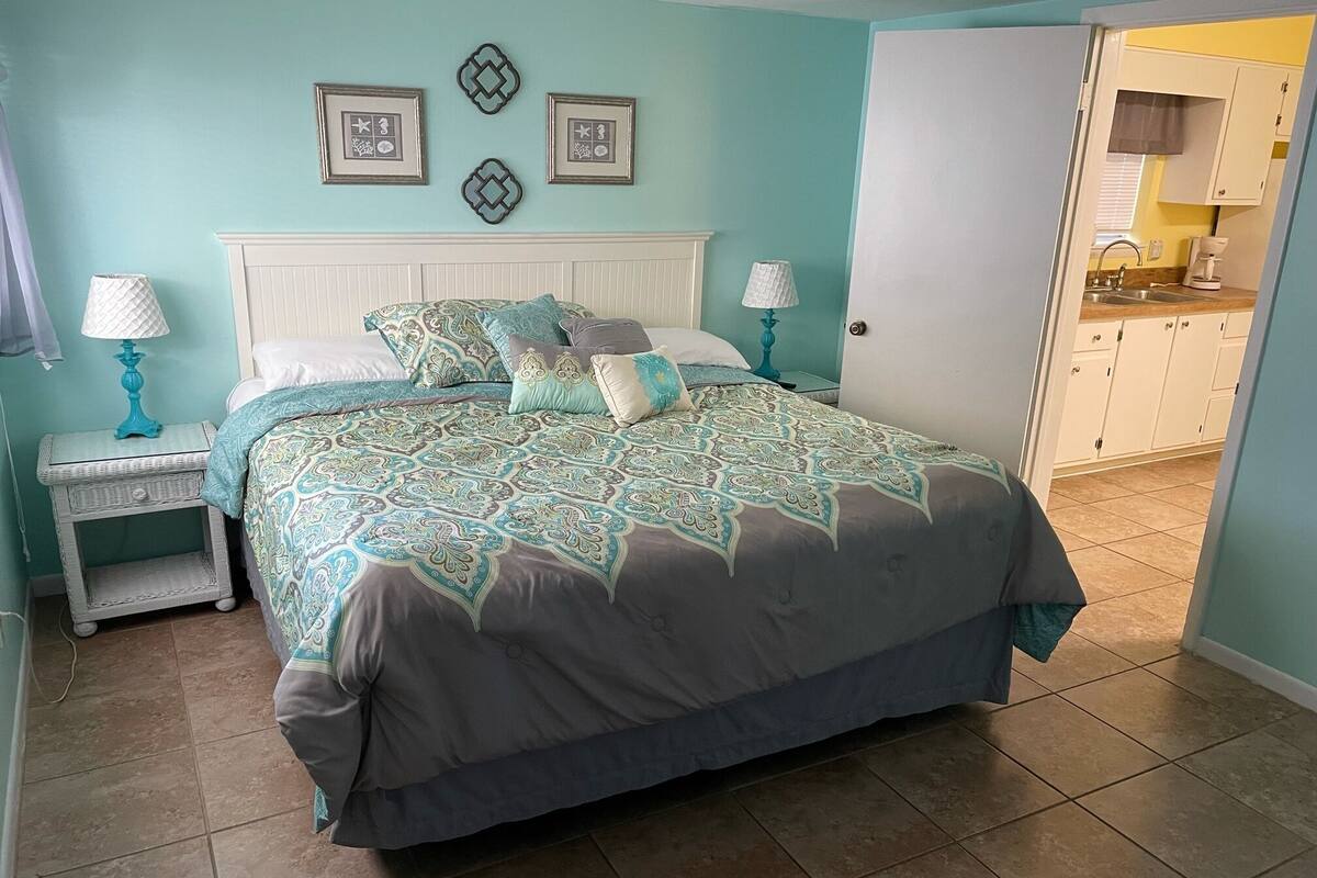 Traditional Suite, 1 Bedroom, Ground Floor | Free WiFi, bed sheets