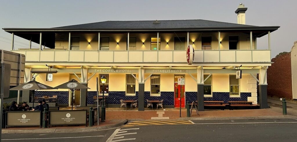 Mặt tiền nơi lưu trú