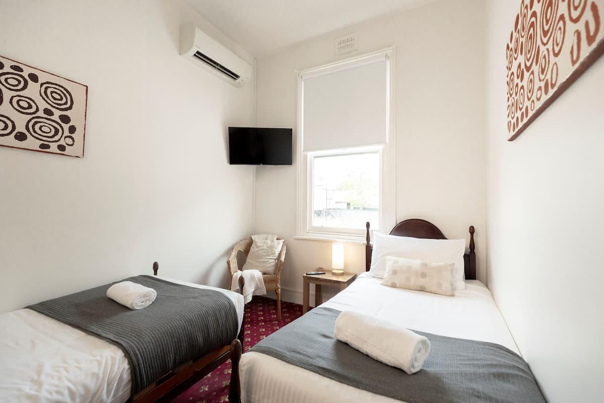 Standard Single Room, 2 Single Beds