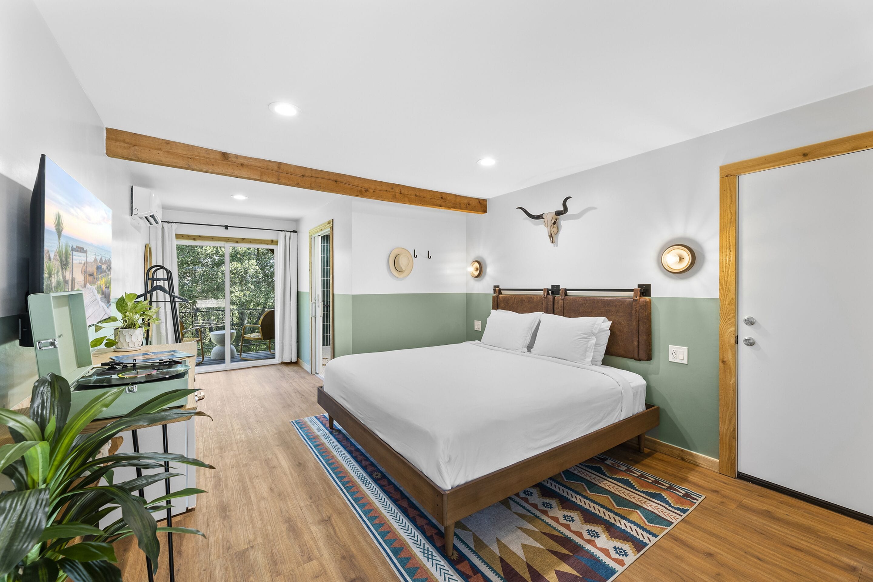 Accès au Wi-Fi (inclus), literie fournie