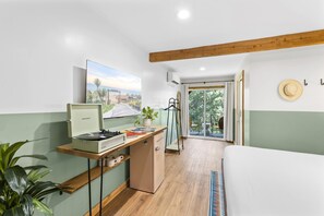 Premium Room, 1 King Bed, Valley View | Free WiFi, bed sheets - The Bygone Hotel (Wimberley)