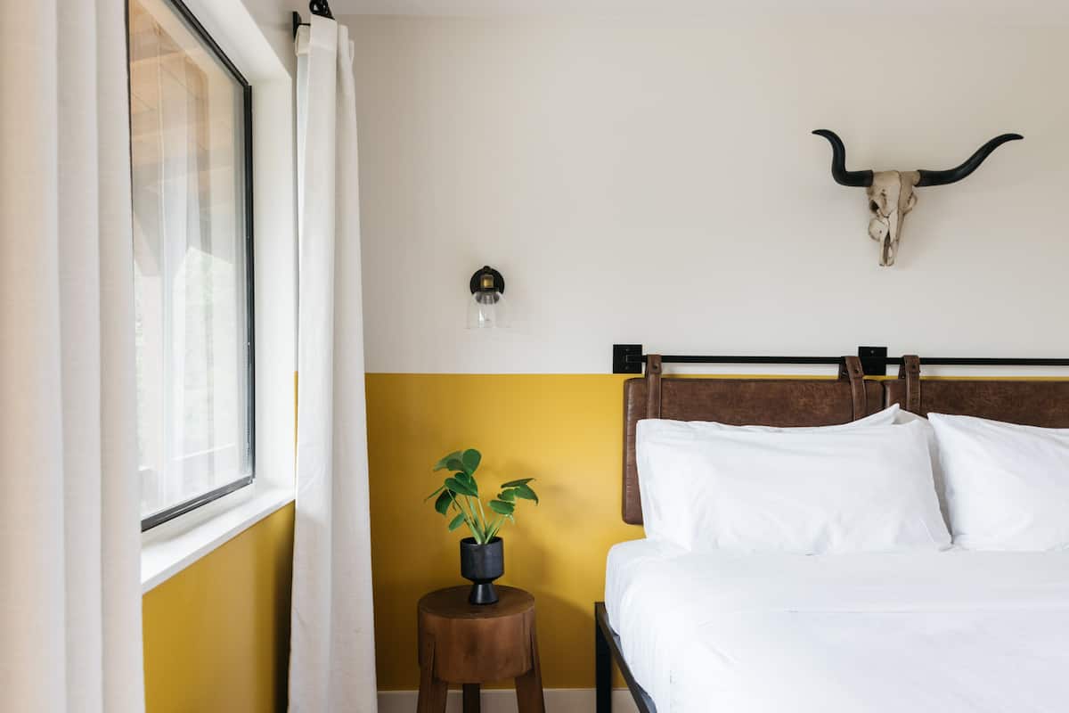 Wifi gratis y ropa de cama