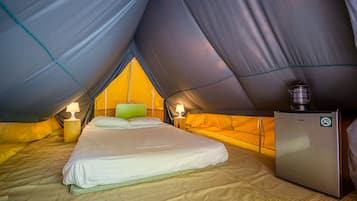 Tienda de campaña, 1 cama Queen size, baño compartido | Ropa de cama