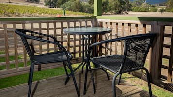 The Blue House at Mountainside Wines | Balkong