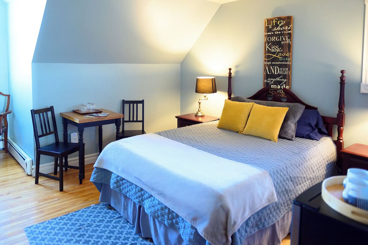 Habitación (Port) | Tabla de planchar con plancha, wifi gratis, decoración individual