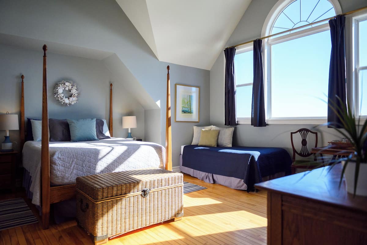 Chambre (The Captain's Quarter) | Décoration personnalisée, fer et planche à repasser, Wi-Fi gratuit