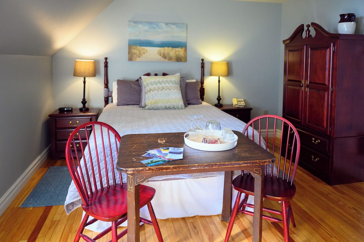 Chambre (Leeward) | Décoration personnalisée, fer et planche à repasser, Wi-Fi gratuit