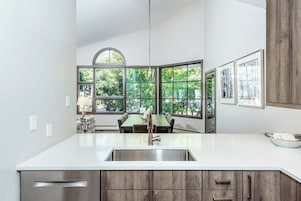 Vail Center Place Three Bedroom Diamond | Private kitchen | Full-size fridge, microwave, oven, dishwasher