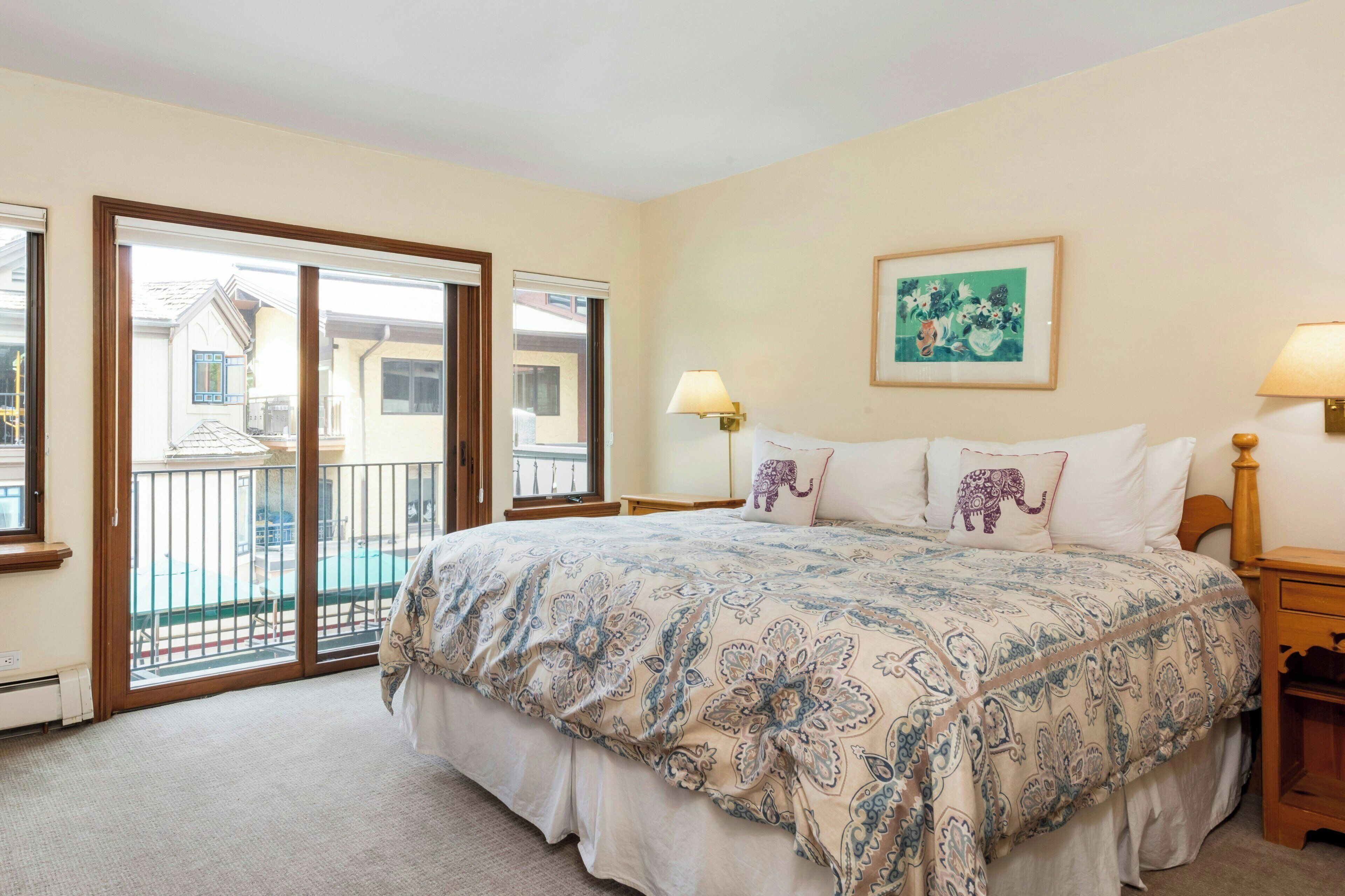 Standard Room, 3 Bedrooms | 2 bedrooms, premium bedding, individually decorated