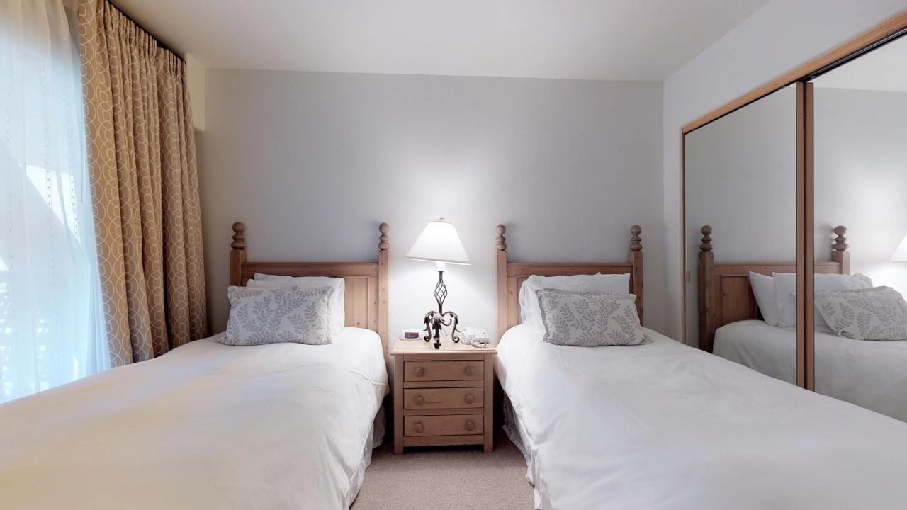 Apartment, Kamin (Bridge Street Lodge 310) | 2 Schlafzimmer, hochwertige Bettwaren, Bügeleisen/Bügelbrett