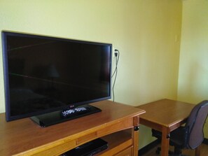 Standard Room, 2 Queen Beds | Free WiFi - Extend a Suites & RV Park (Albuquerque)