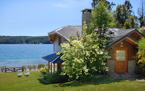 Superior Cabin | Exterior - Bahia Protegida (San Carlos de Bariloche)