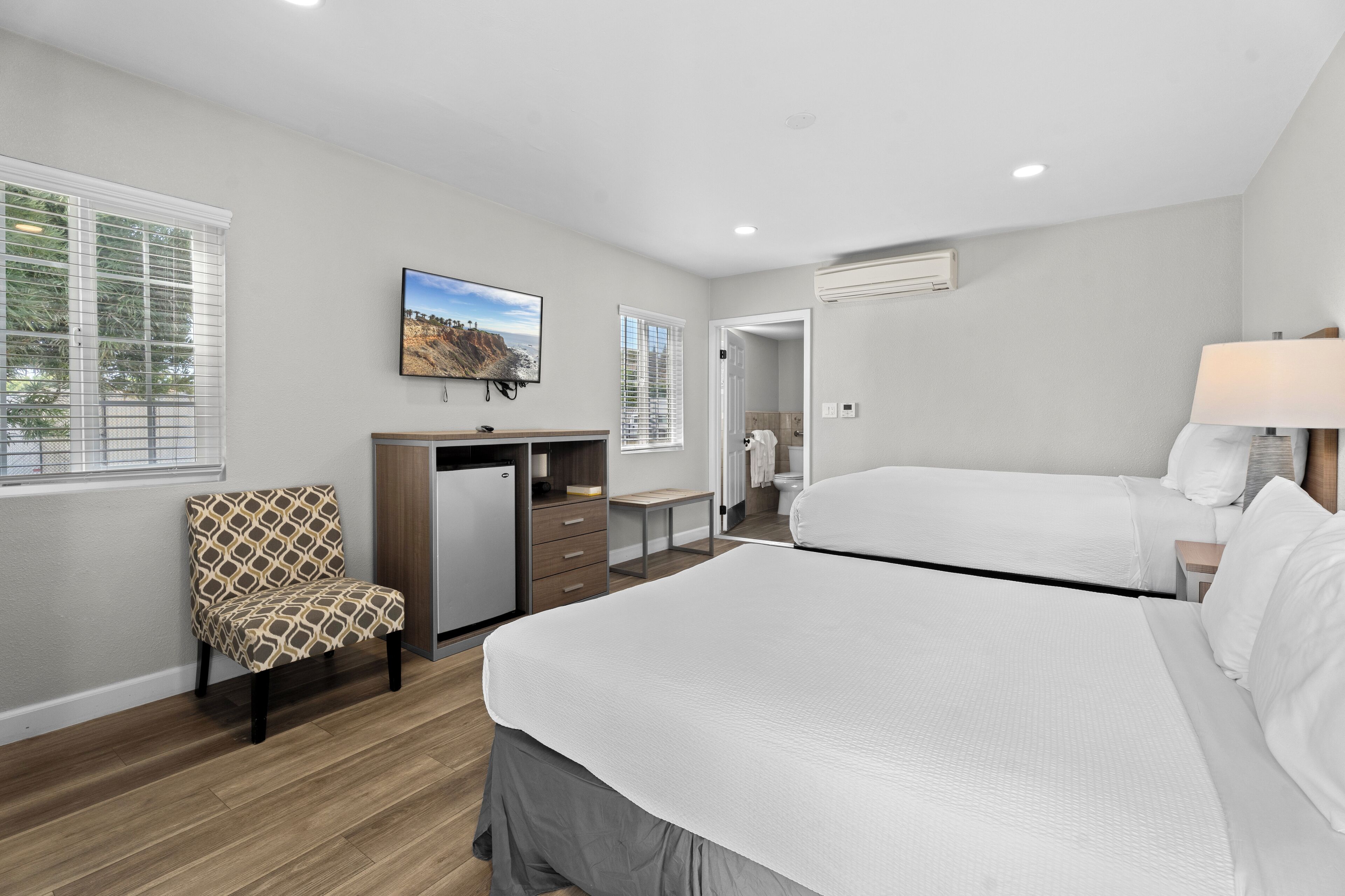 Premium kamer | Een kluis op de kamer, een strijkplank/strijkijzer, gratis wifi