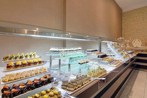A buffet with various desserts and beverages. - Monte Baia Uludag (Bursa)