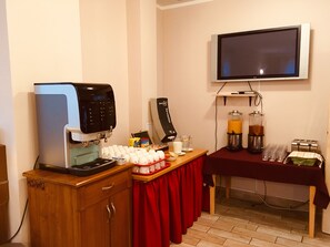 Desayuno buffet todos los días (con cargo) 