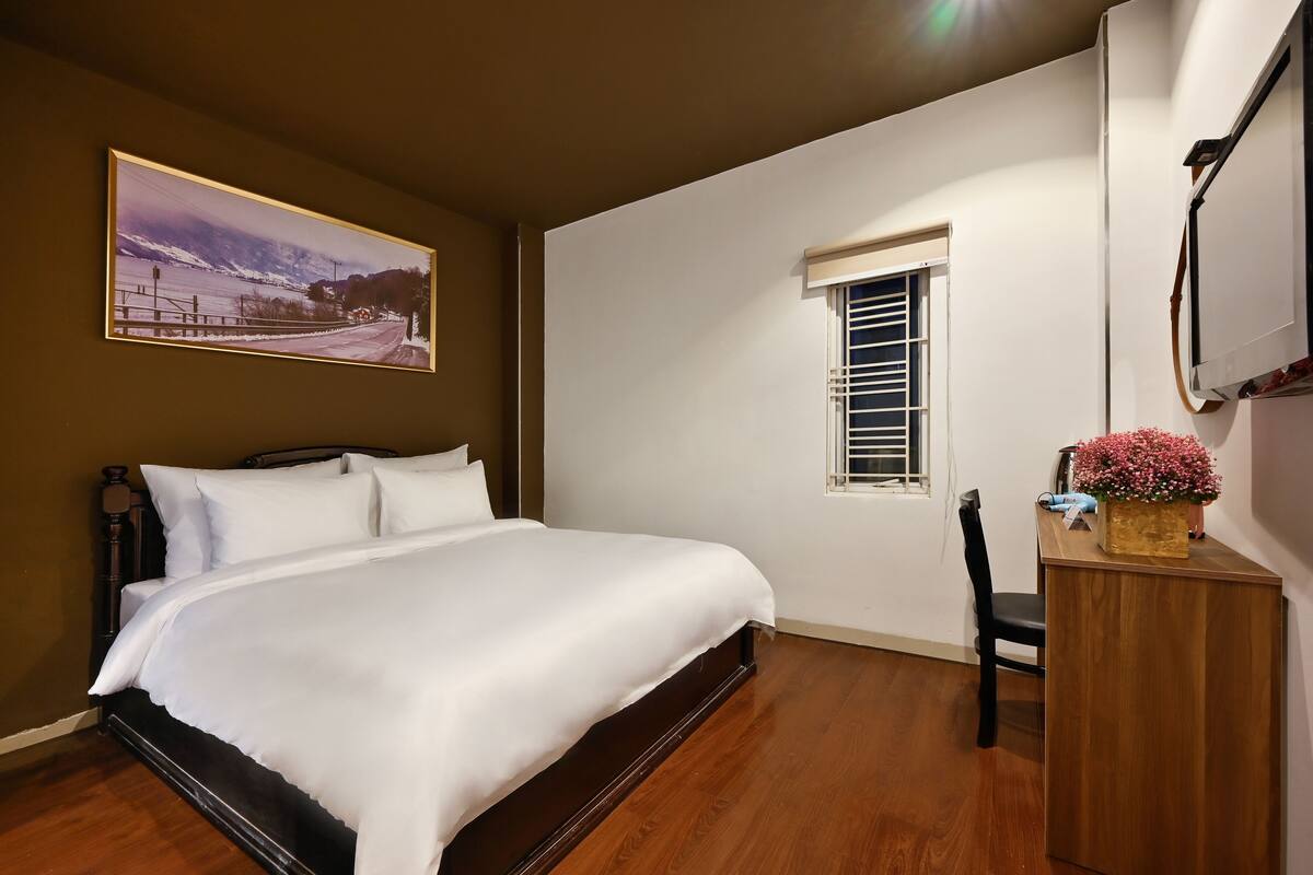 Minibar, két bảo mật tại phòng, bàn, phòng cách âm 