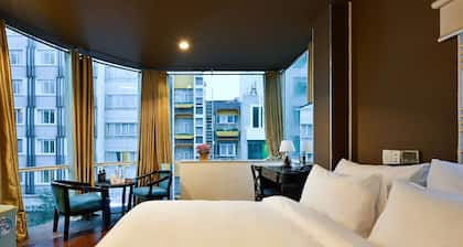 The Noble Swan Hotel New World