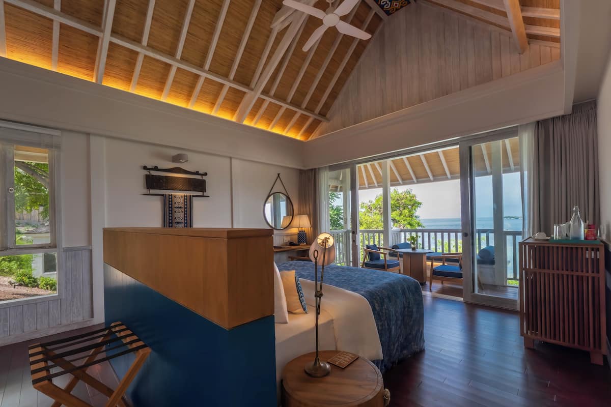 1 bedroom, premium bedding, minibar, in-room safe