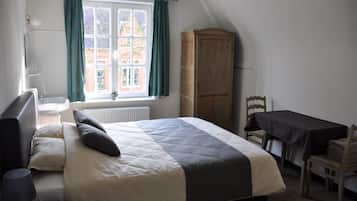 Lits bébé (gratuits), Wi-Fi gratuit, draps fournis