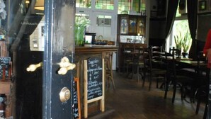 Bar (on property) - Hotel 't Bagientje (Bruges)