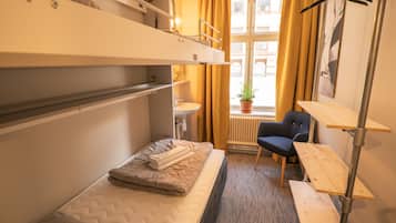 Chambre Ăconomique avec lits jumeaux, salle de bains commune