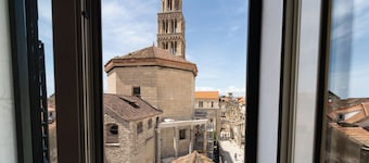 Hotel Peristil